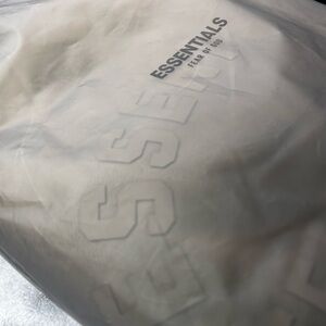 Essentials Fear of God Matte White Logo Pullover Hoodie